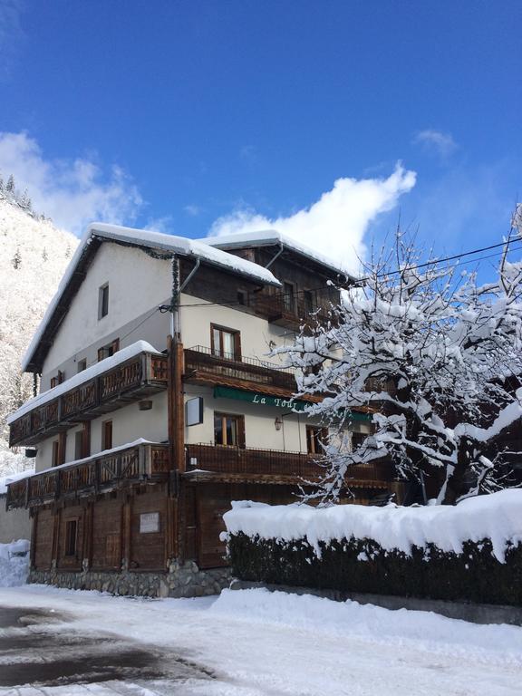 Chambre D'Hote La Tour Du Merle Le Villard  Exterior photo